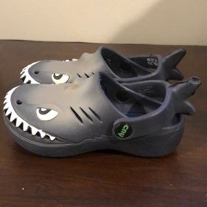8-9 Boys Shark Sandals